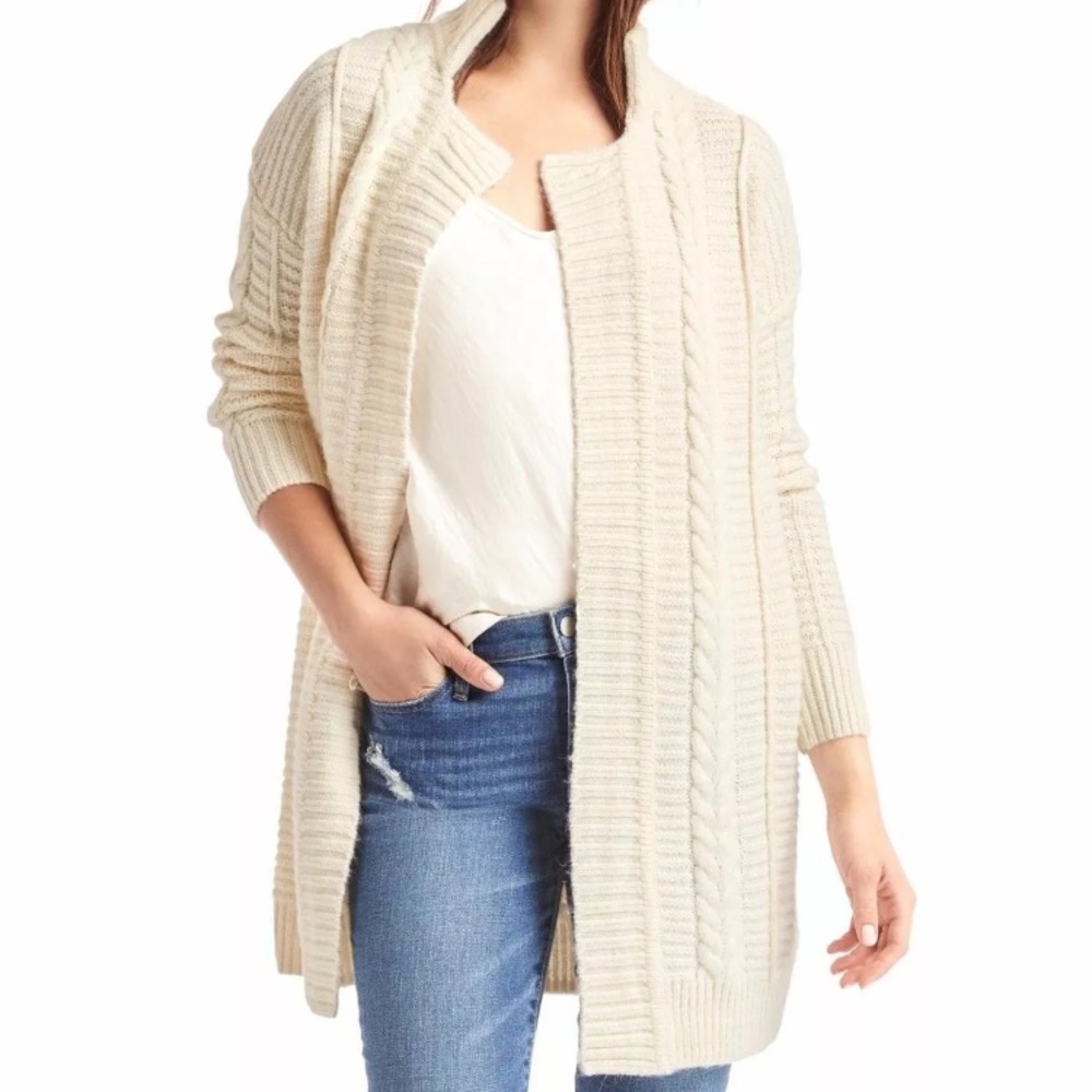 Gap cable knit  notch collar cardigan